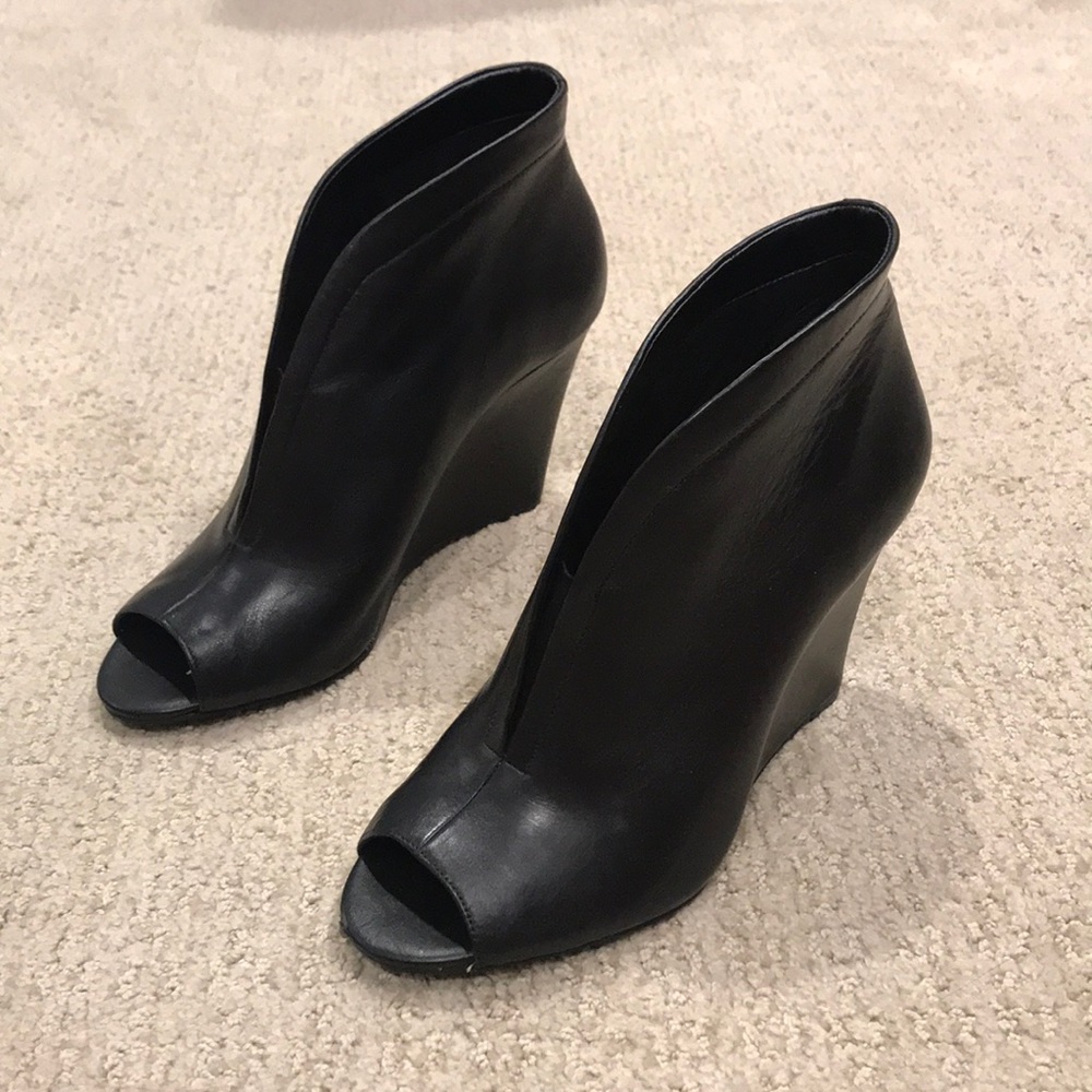 NWOT Leather wedges heeled booties Jessica Simpson